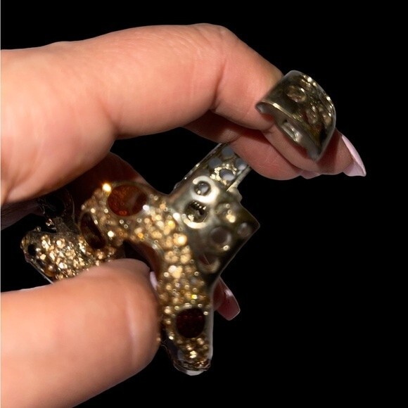 Gold Snake Rhinestone Cuff Bracelet statement piece costume jewelry rare nice - Picture 4 of 4